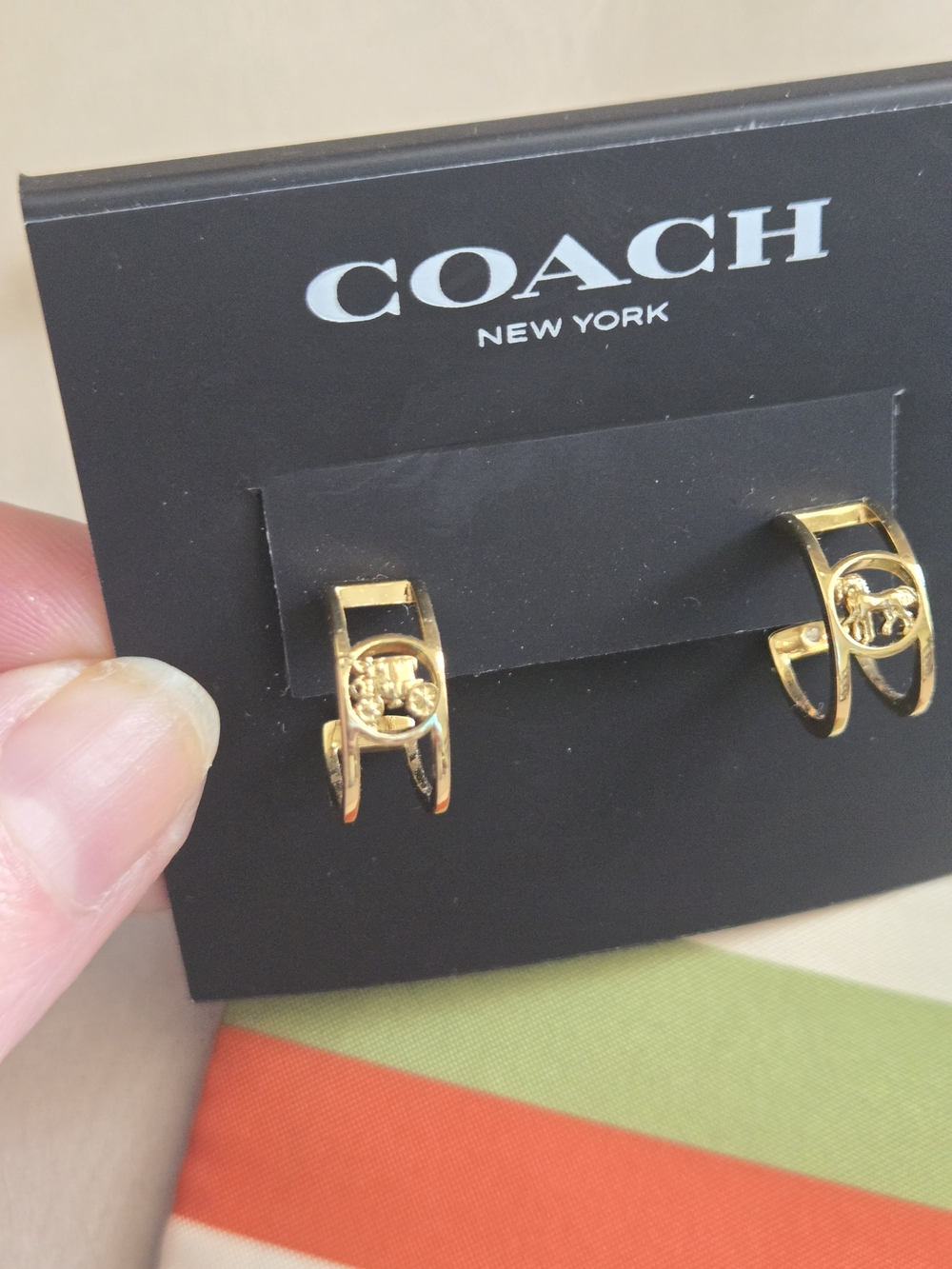 Coach Gold Hoop Logo Horse And Carriage Earrings - Picture 5 of 7